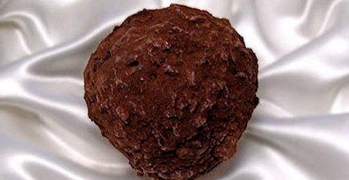 Chocopologie Chocolate Truffle by Fritz Knipschildt