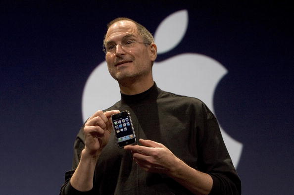 Steve Jobs Unveils Apple iPhone At MacWorld Expo