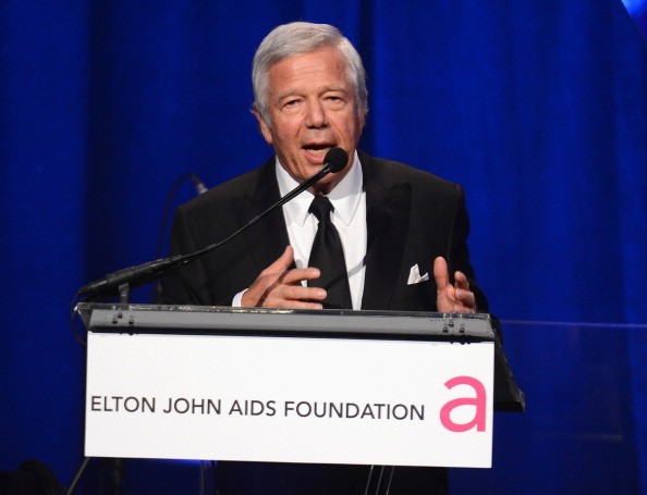 11th Annual Elton John AIDS Foundation's "An Enduring Vision" - Show