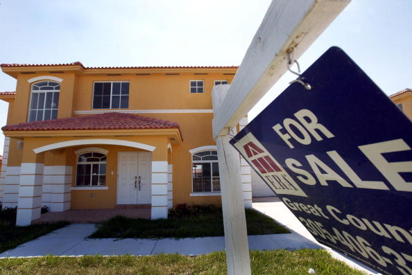 New Home Sales Plunge 11.8%