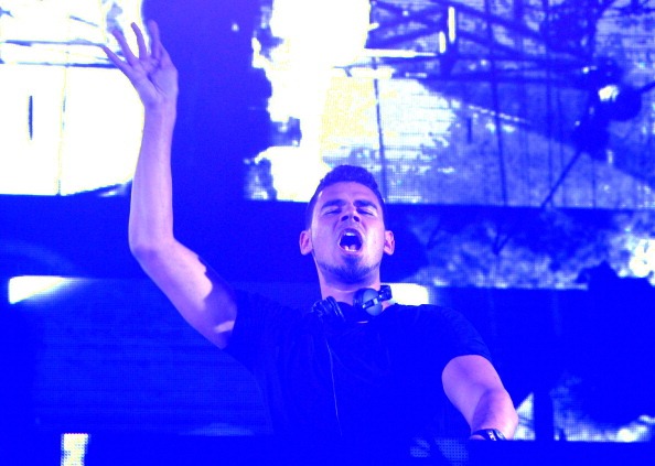 DJ Afrojack Performing Live