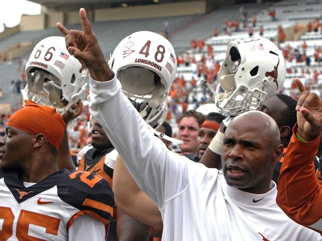 charlie-strong-texas-practice