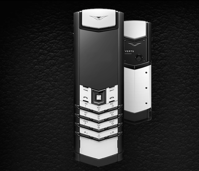 Мелодия на звонок верту. Vertu v10. Vertu Signature s белый. Vertu Signature s Design Pure Black PVD Crocodile. Vertu Signature s дисплей.