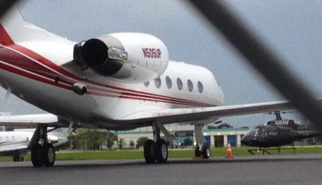 Dan-Gilbert-private-plane