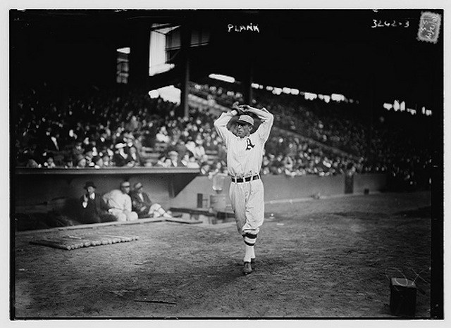 Eddie-Plank-pitching