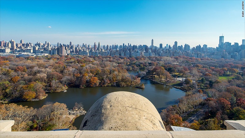 demi_moore_central_park_triplex_mansion_terrace-799x450