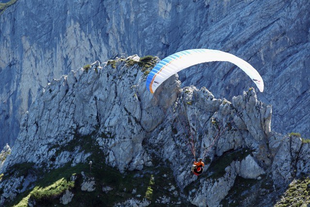 Paragliding