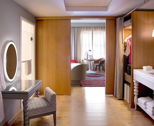 Virgin Hotel Chamber