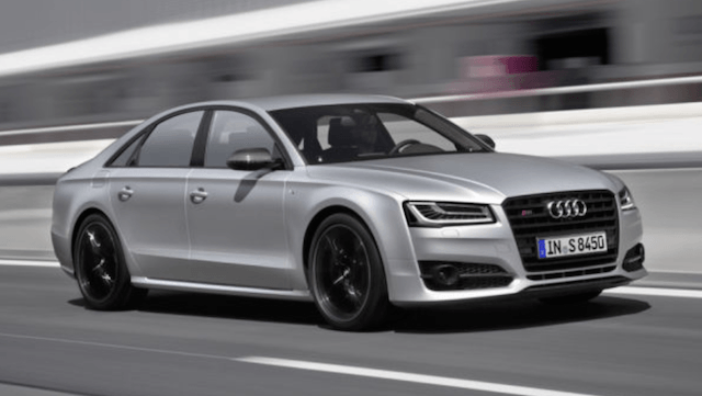 Audi S8 Plus 3