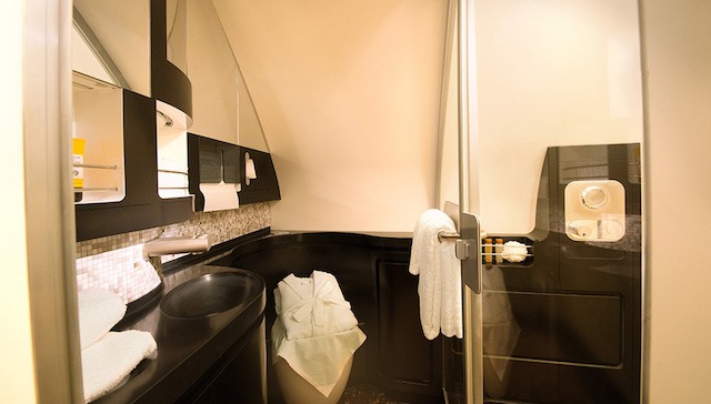 Etihad Airways Airbus A380 First Class Cabins bathroom