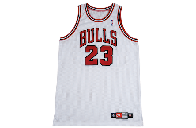 Game-Worn Michael Jordan Jersey Sells for Six Figures 2