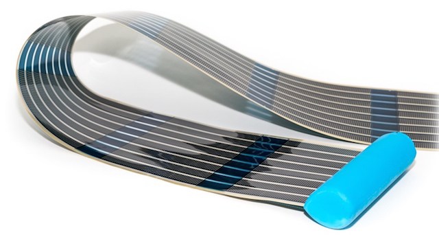 infinityPV HeLI-on Portable Solar Charger 2