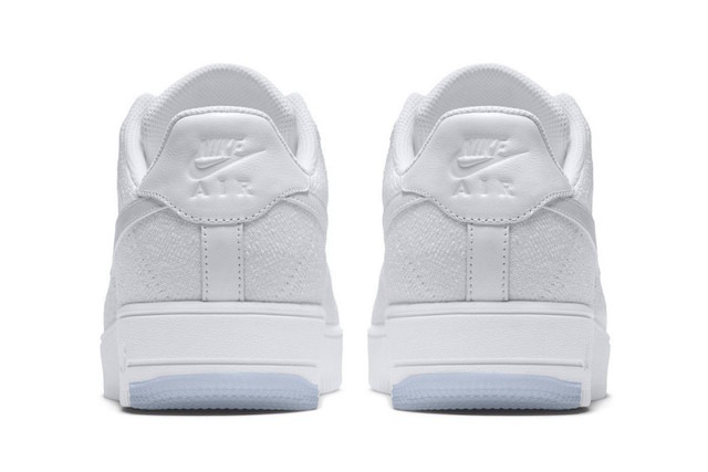 Nike Air Force 1 Flyknit white back