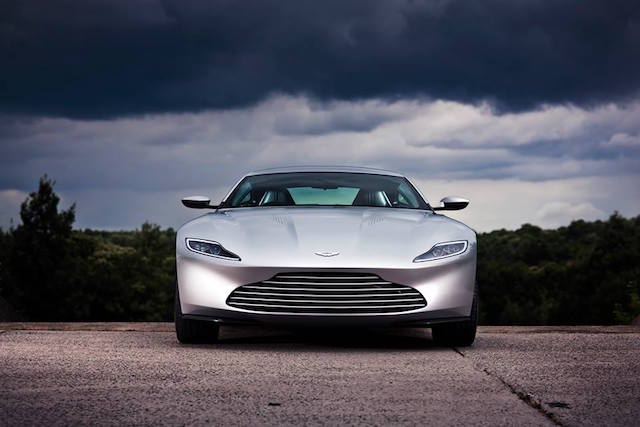 Aston Martin DB10 2