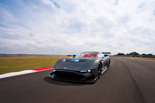 Aston Martin Vulcan 2