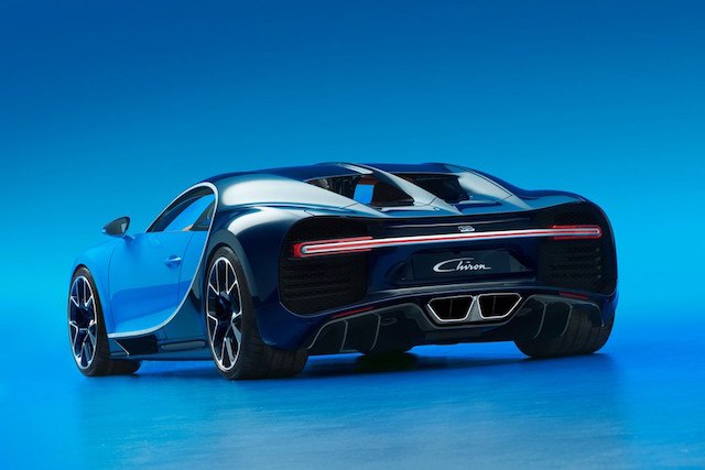 Bugatti Chiron 4