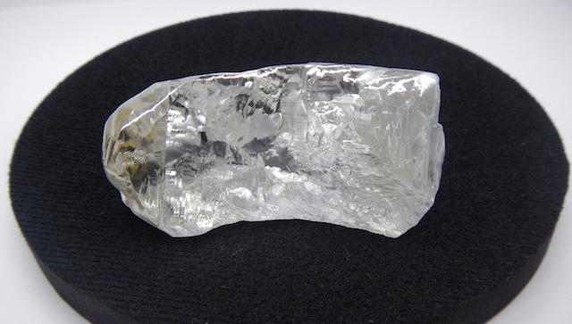 Lucapa Diamond Company 404.2 Carat Diamond 2