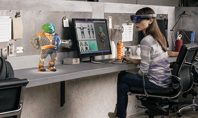 Microsoft HoloLens 4