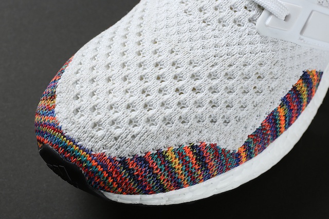 Ultra boost hot sale rainbow toe