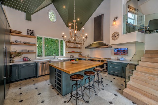 Chris Hemsworth Malibu Real Estate kitchen