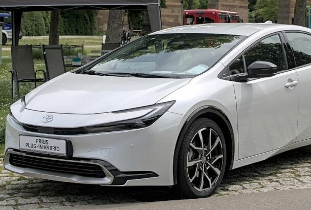 Ranking the Top 15 Most Reliable Toyota Hybrids - Worthly