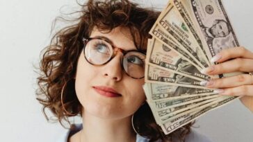 10 Understated Habits That Set The Truly Wealthy Apart