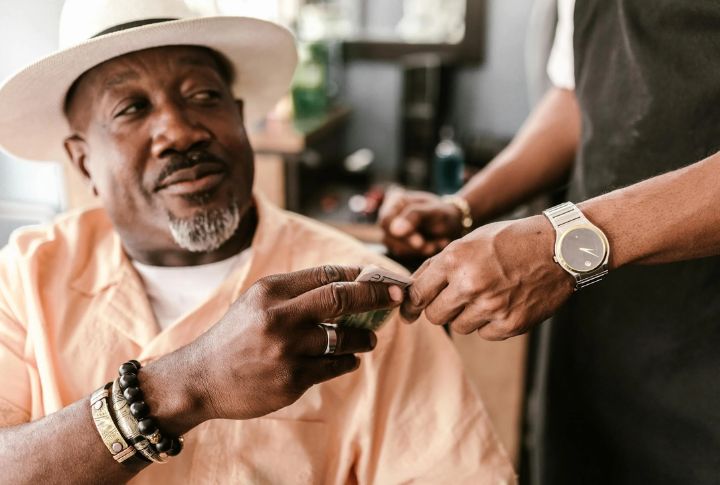 10 Things Servers Wish You Knew About How Tipping Really Works