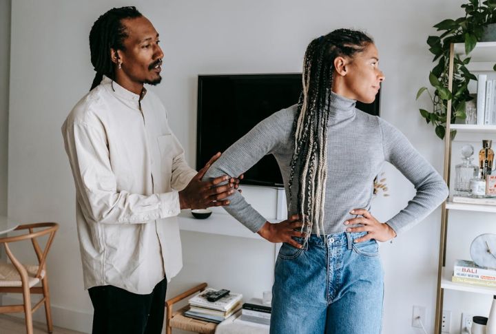 He Handles Conflict Without Escalating