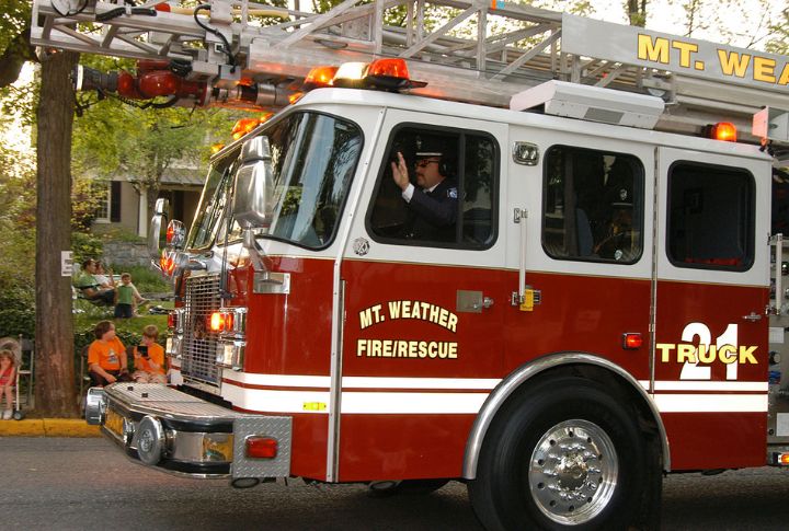 Join The Shenandoah Apple Blossom Festival In Virginia