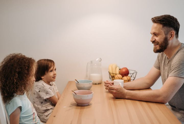 Wait For Everyone Before Eating