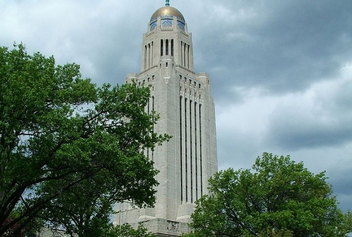 Nebraska Creates A One-House Legislature