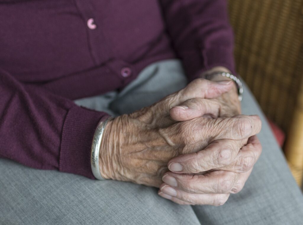 hand, hands, old, old age, ipad, elderly, loneliness, vulnerable, concern, senior citizens, old person, self-reliance, old age, old age, elderly, elderly, elderly, elderly, loneliness, senior citizens, senior citizens, senior citizens, old person, old person, old person, old person, old person