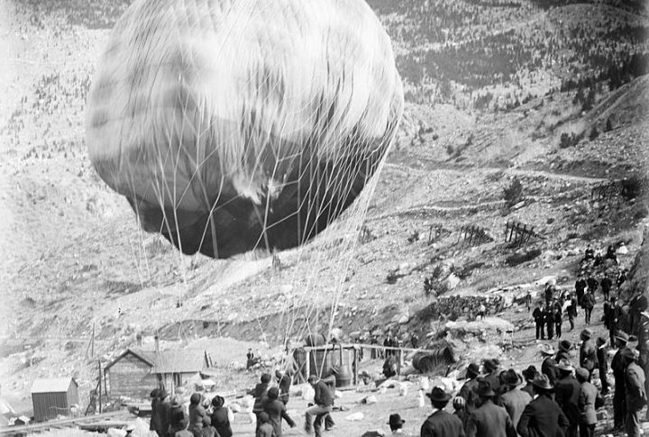 South Dakota Pioneers Propane-Powered Balloon Flight