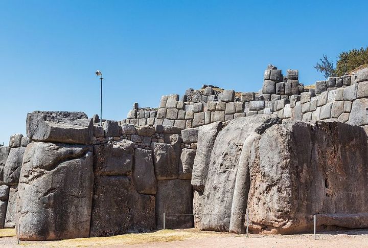 Comparisons To Other Megalithic Sites