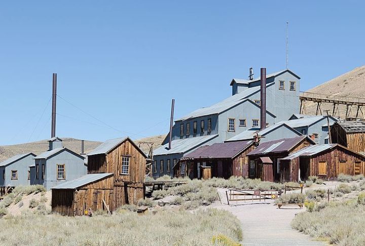 10 Ghost Towns That Vanished But Left Their Stories Behind