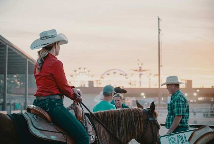 Using Regional Slang Instead Of Proper Grammar