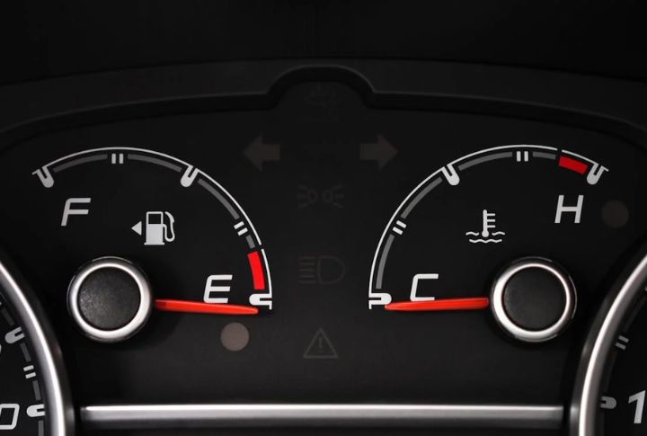 The Arrow Next To Your Car's Fuel Icon