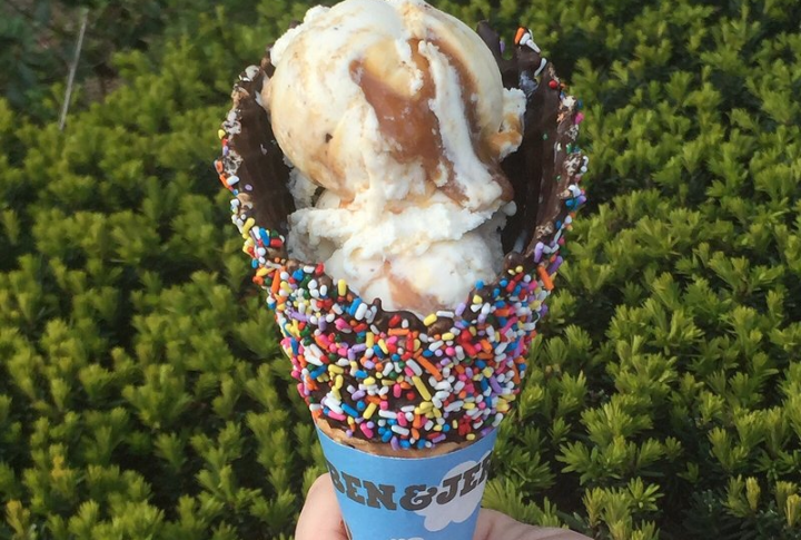 Ben & Jerry's Holy Cannoli