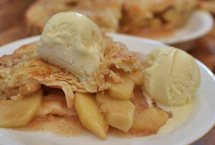 Baskin-Robbins Apple Pie A La Mode