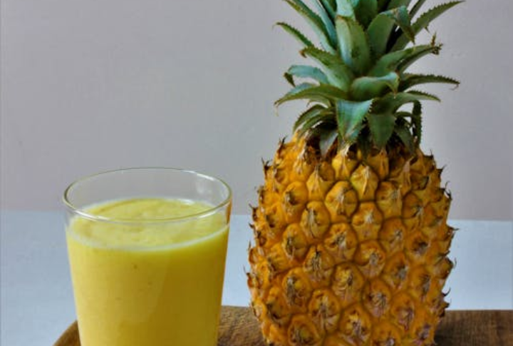 Pineapple Kale Smoothie