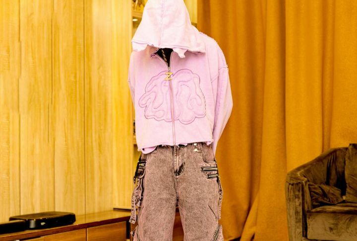 Excessively Baggy Clothes