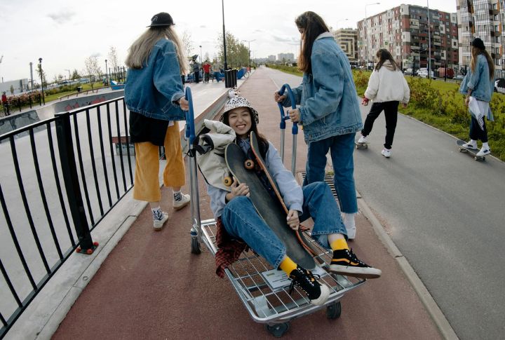 Shared Interests Start To Fade