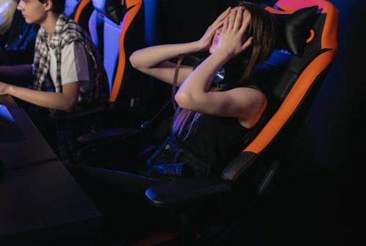 How They Act When They Lose
