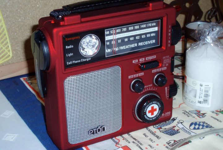 A Reliable Hand-Crank Radio
