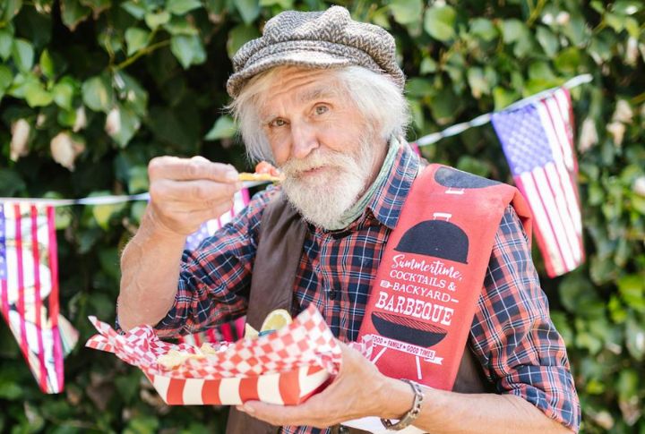 Ignoring Formal Dress Codes