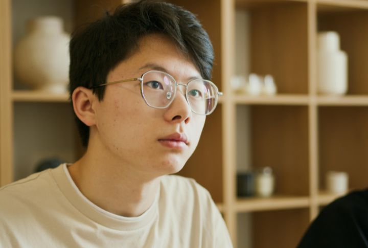 They Sense Other People's Moods Instantly