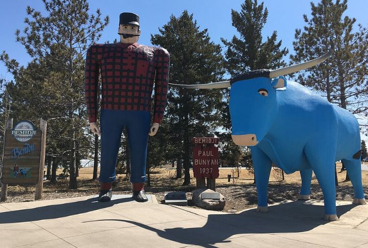 Paul Bunyan And Babe The Blue Ox