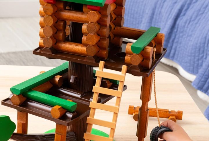 Lincoln Logs