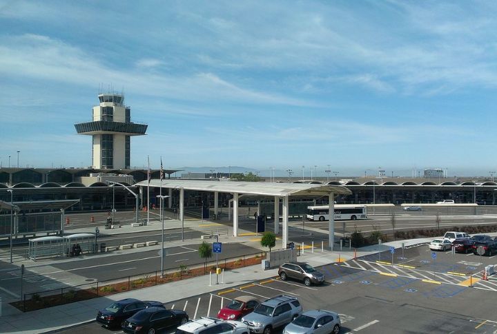 Oakland International Airport (OAK), Oakland, CA
