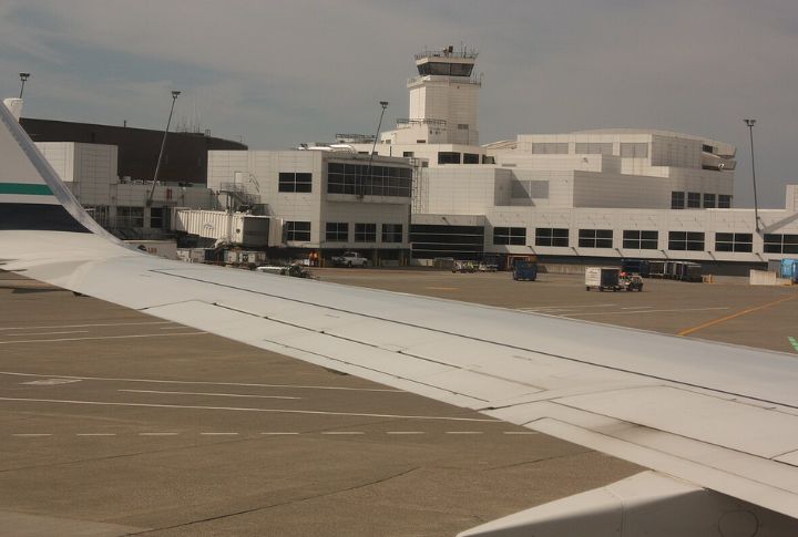 Seattle-Tacoma International Airport (SEA), Seattle, WA